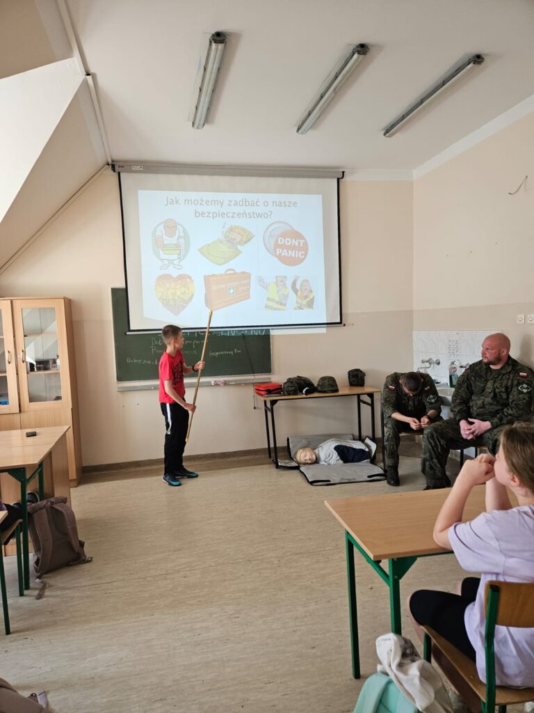 Obrazek posiada pusty atrybut alt - plik: IMG-20250523-WA0051-1-768x1024.jpg